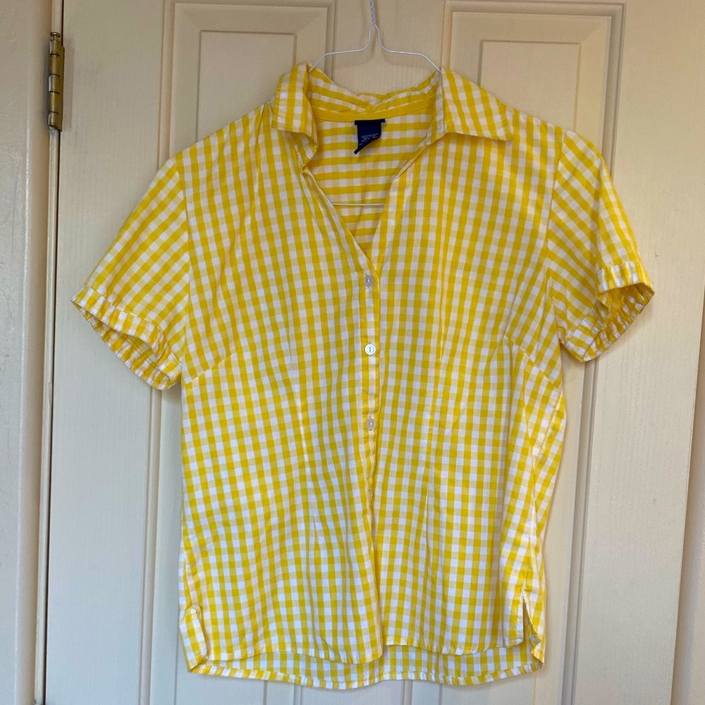 Deleting this.  Last chance Bright yellow gingham blouse. Short sleeves